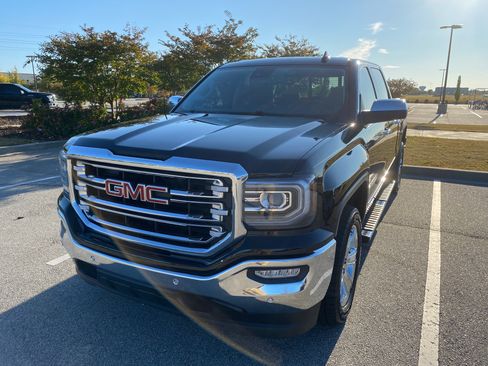 Used 2018 GMC Sierra 1500 SLT w/ Enhanced Driver Alert Package RWD image 8