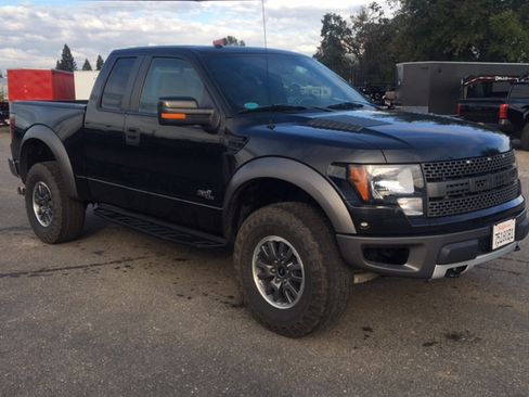 Used 2011 Ford F150 Raptor w/ Raptor Luxury Pkg image 6