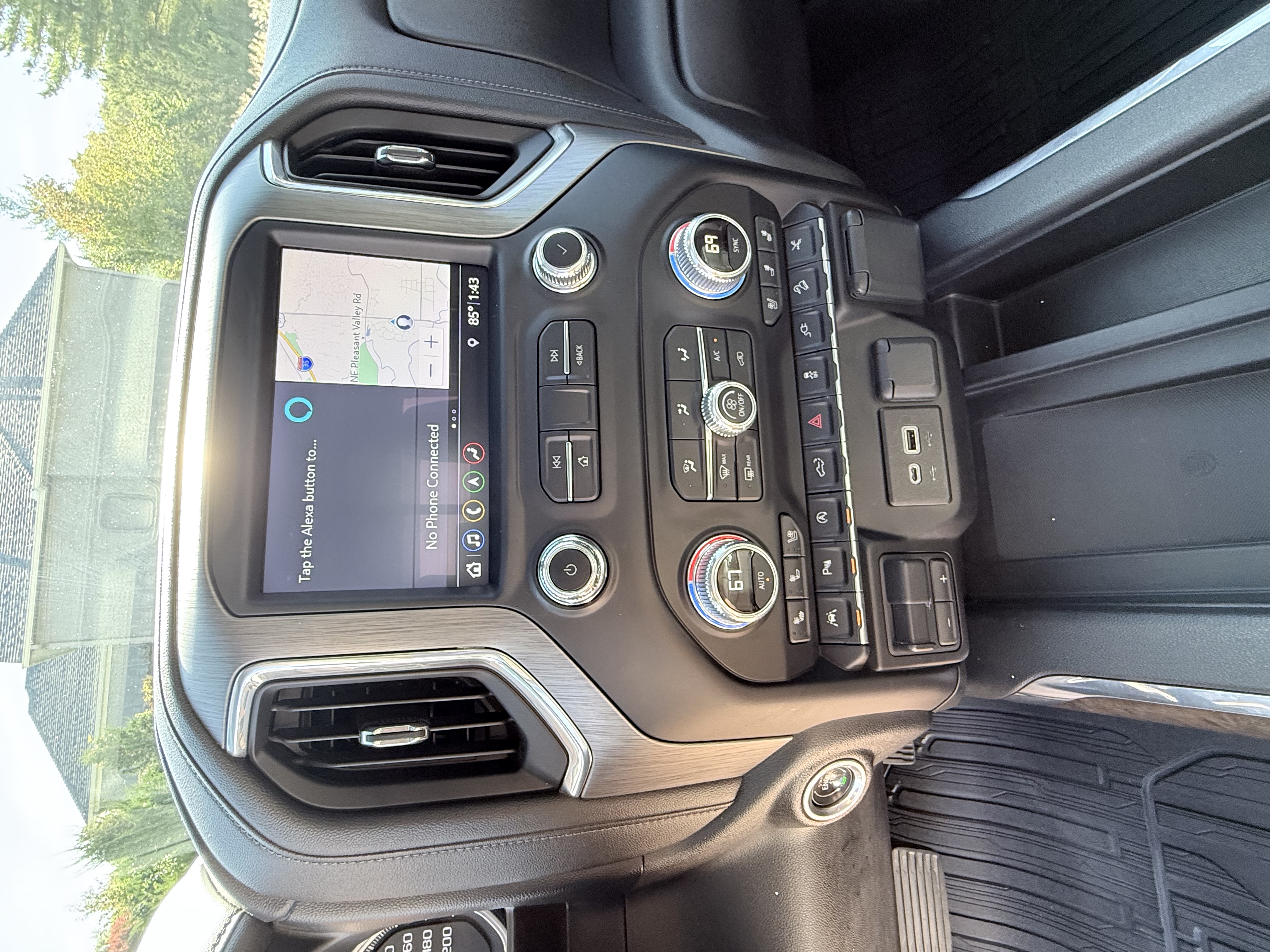 Used 2019 GMC Sierra 1500 Denali w/ Denali Ultimate Package AWD/4WD image 17