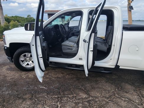 Used 2017 Chevrolet Silverado 1500 W/T image 6