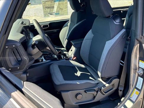 Used 2025 Ford Bronco 2-Door w/ Sasquatch Package image 12