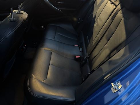 Used 2016 BMW 340i xDrive Sedan image 9