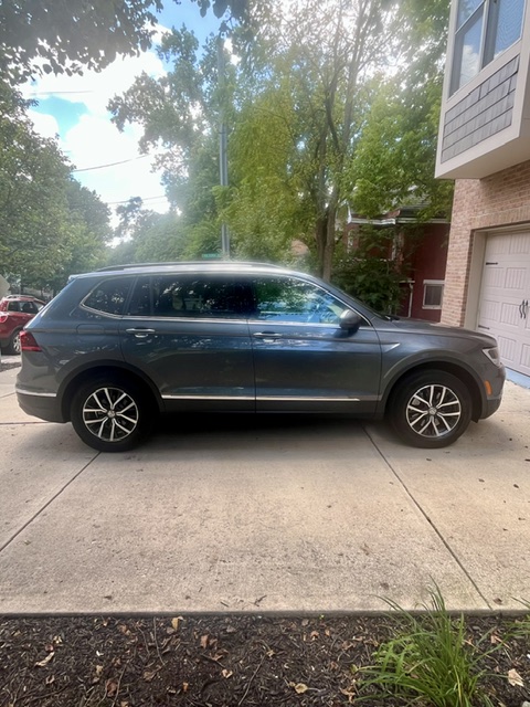 Used 2018 Volkswagen Tiguan SE FWD image 6