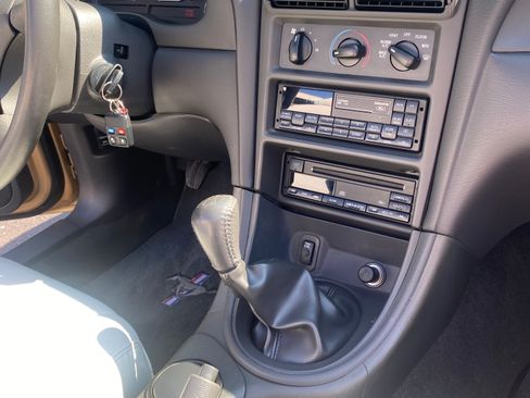 Used 2000 Ford Mustang GT RWD image 16