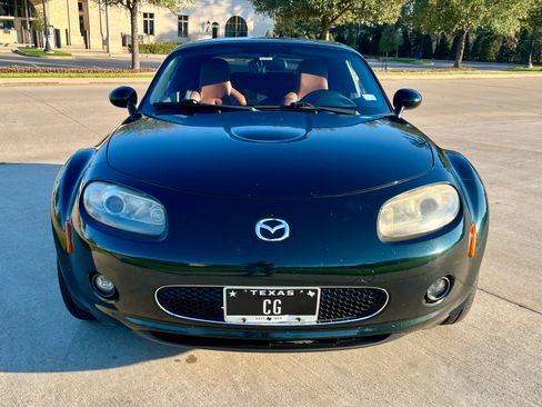 Used 2008 MAZDA MX-5 Miata Grand Touring w/ Premium Pkg RWD image 5