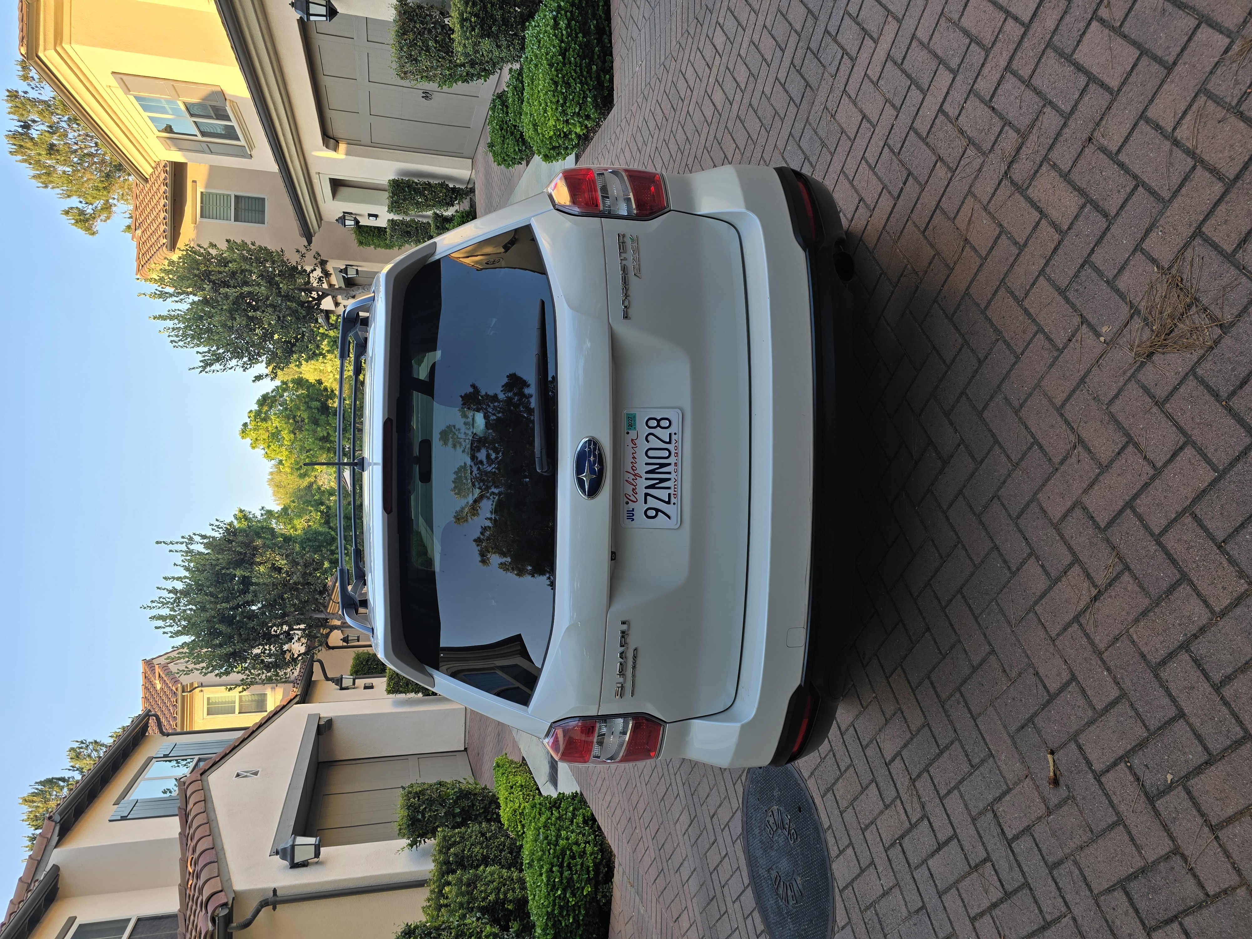 Used 2014 Subaru Forester 2.5i Limited AWD/4WD image 6