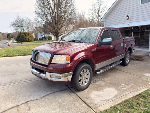 Used 2006 Lincoln Mark LT 4x4 image 4