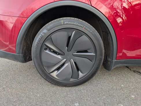 Used 2026 Tesla Model Y Long Range image 20