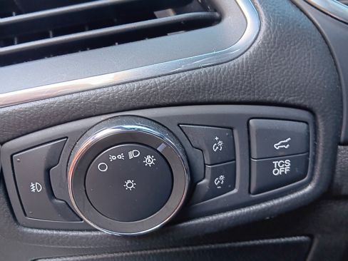 Used 2020 Ford Edge Titanium w/ Equipment Group 301A image 22