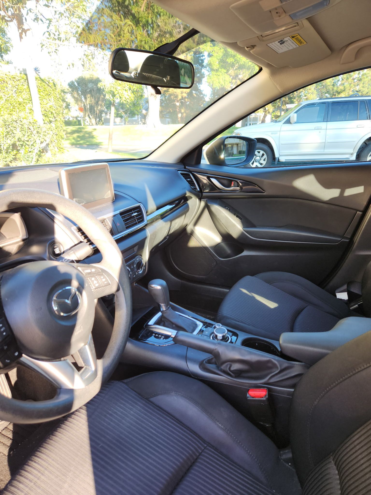 Used 2016 MAZDA MAZDA3 i Sport w/ Preferred Equipment Package FWD image 8