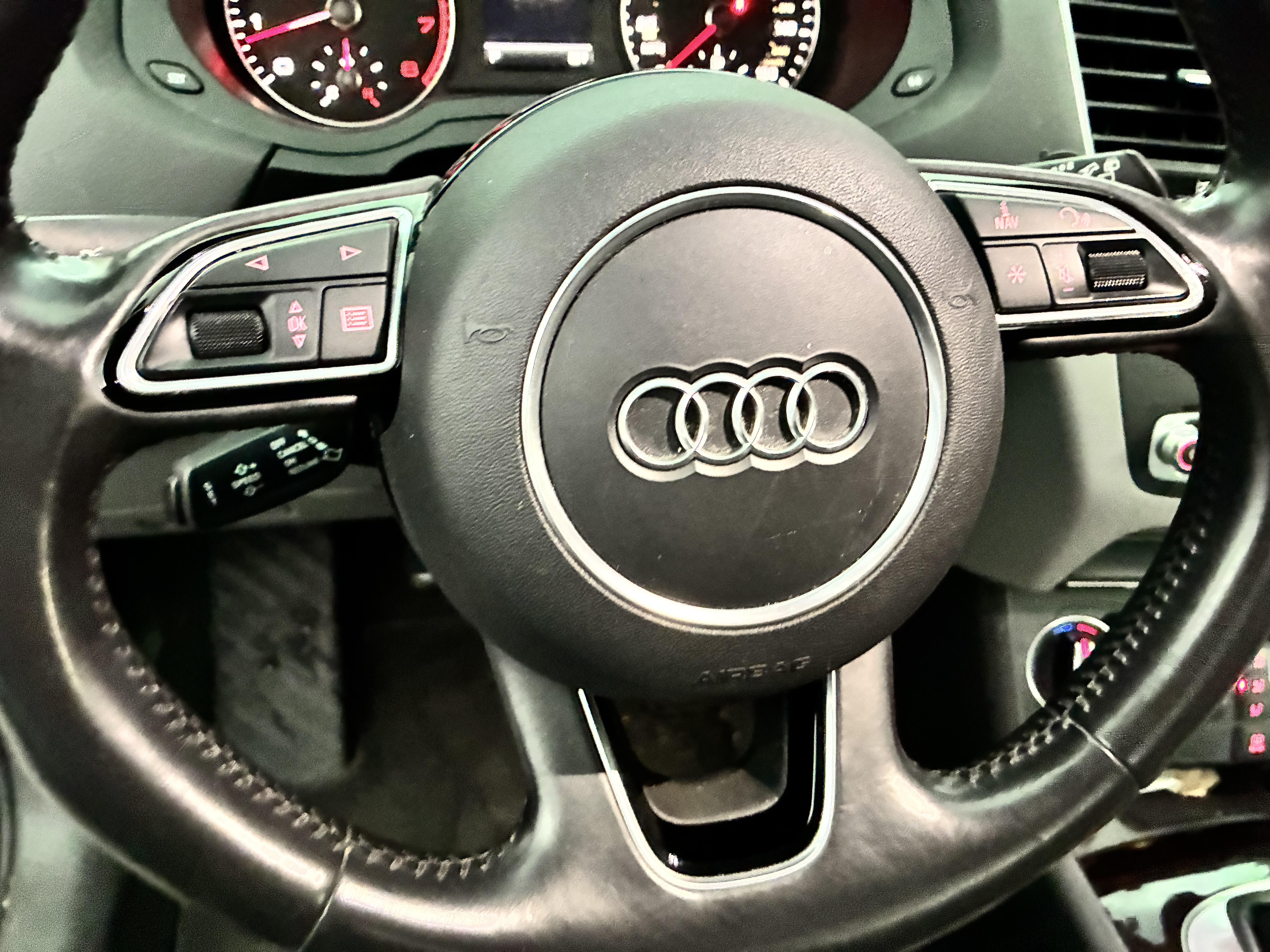 Used 2016 Audi Q3 2.0T Premium Plus w/ Technology Package FWD image 9