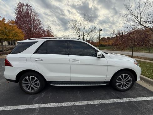 Used 2018 Mercedes-Benz GLE 350 4MATIC image 2