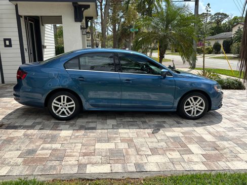 Used 2017 Volkswagen Jetta S image 5
