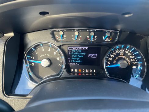 Used 2013 Ford F150 Lariat w/ Lariat Chrome Pkg image 6