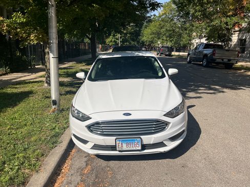 Used 2018 Ford Fusion SE image 5