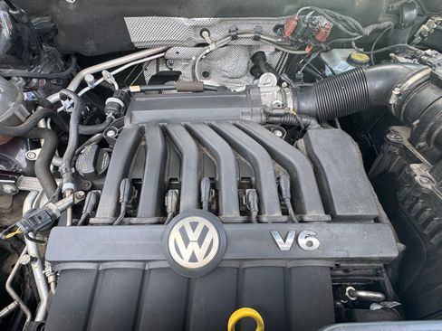 Used 2019 Volkswagen Atlas SE FWD image 24