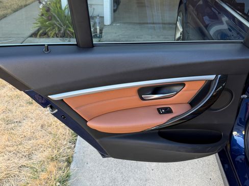 Used 2017 BMW 330e RWD image 20