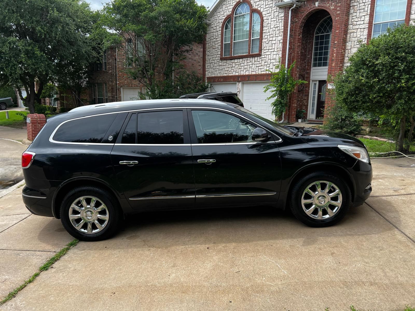 Used 2014 Buick Enclave Leather FWD image 16