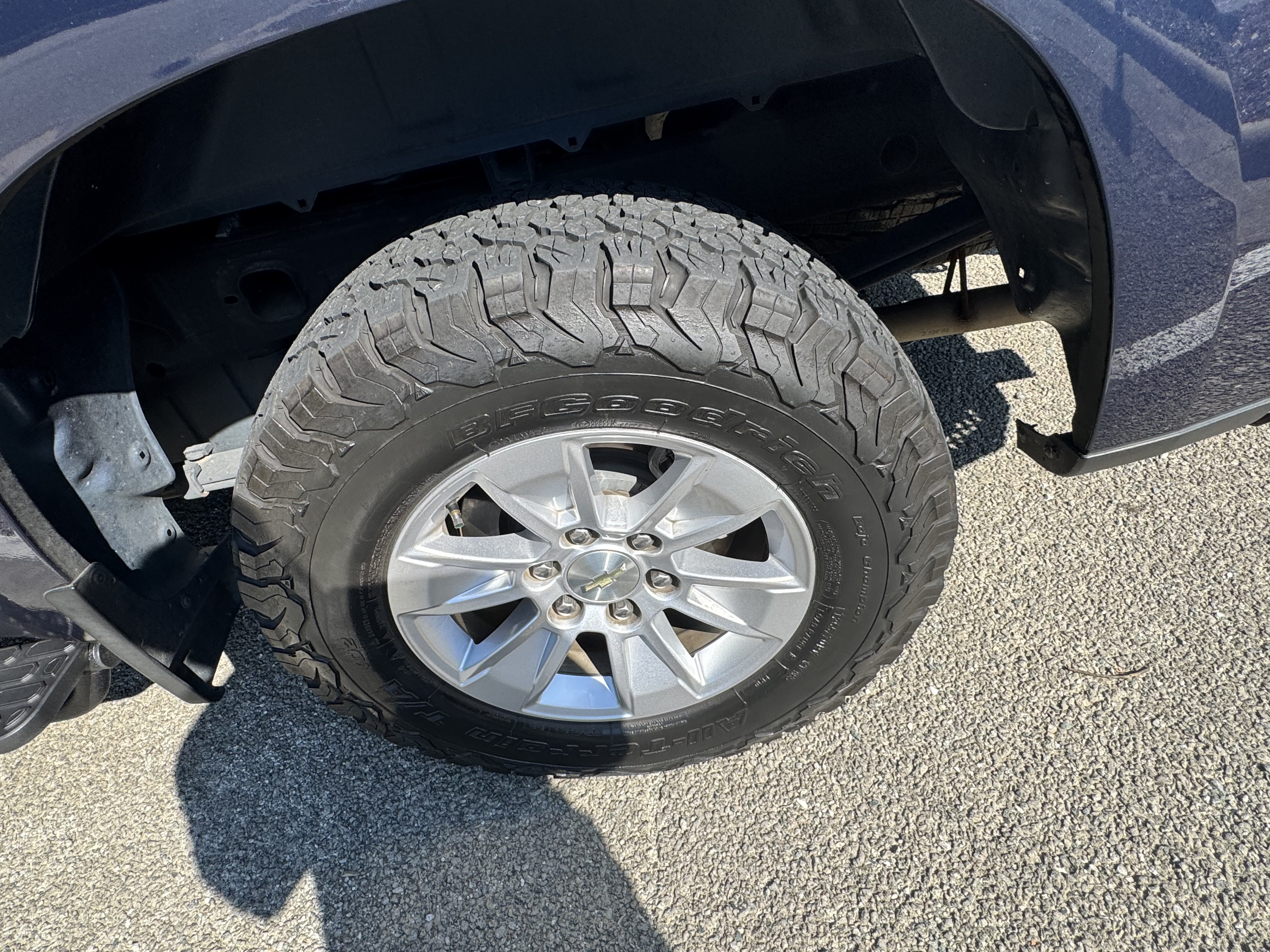Used 2020 Chevrolet Silverado 1500 LT w/ All-Star Edition AWD/4WD image 11