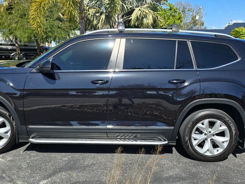 Used 2018 Volkswagen Atlas SEL image 2