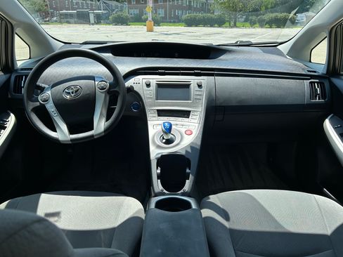 Used 2012 Toyota Prius Two FWD image 10