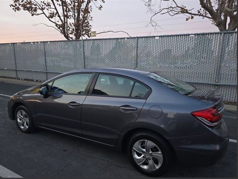 Used 2015 Honda Civic LX image 4