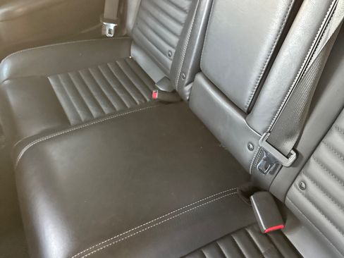 Used 2013 Dodge Challenger R/T image 16