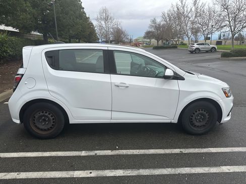 Used 2017 Chevrolet Sonic LT image 14
