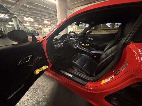 Used 2022 Porsche 718 Cayman Coupe 2D image 14