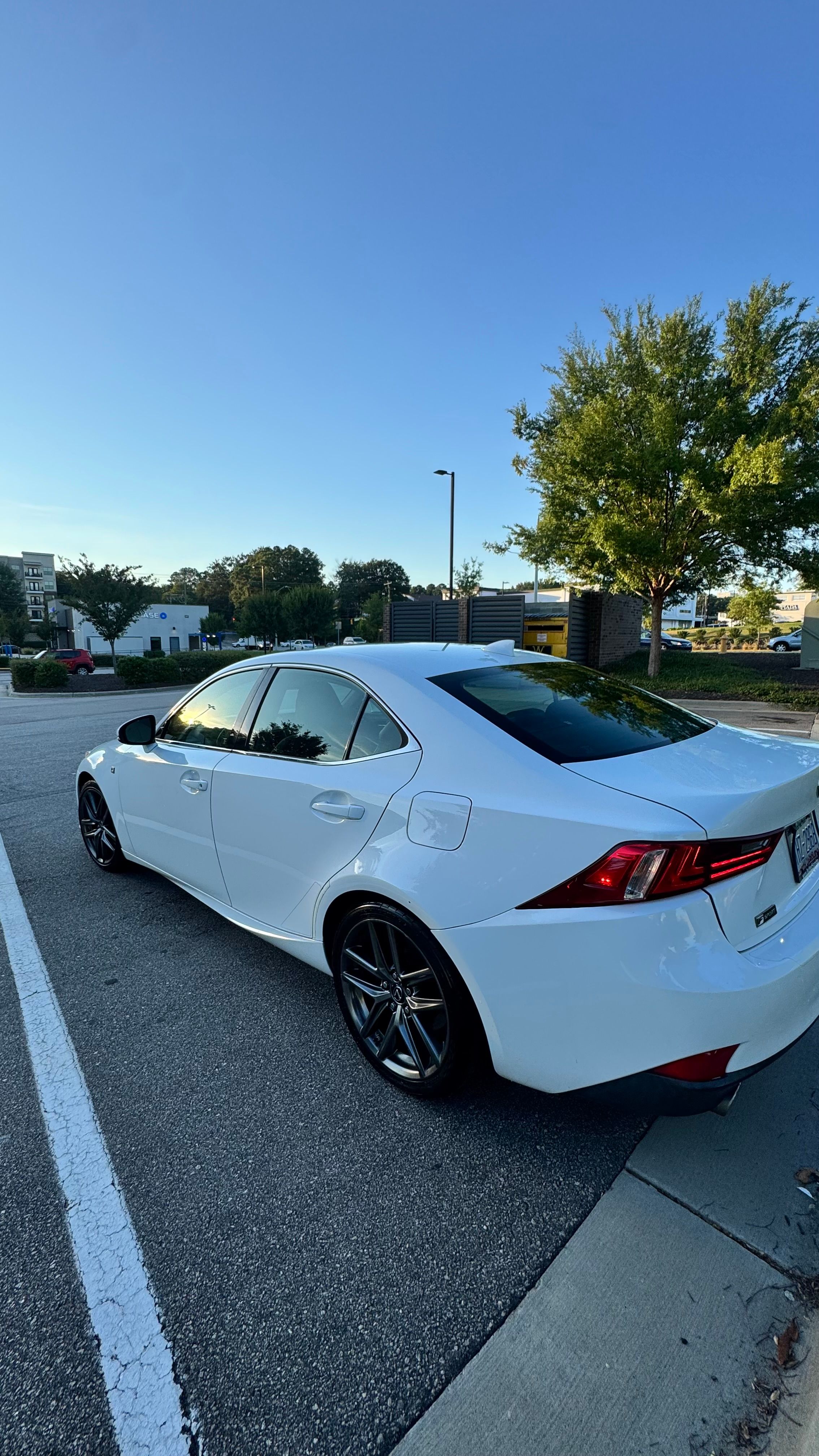 Used 2016 Lexus IS 200t w/ F Sport Package RWD image 15