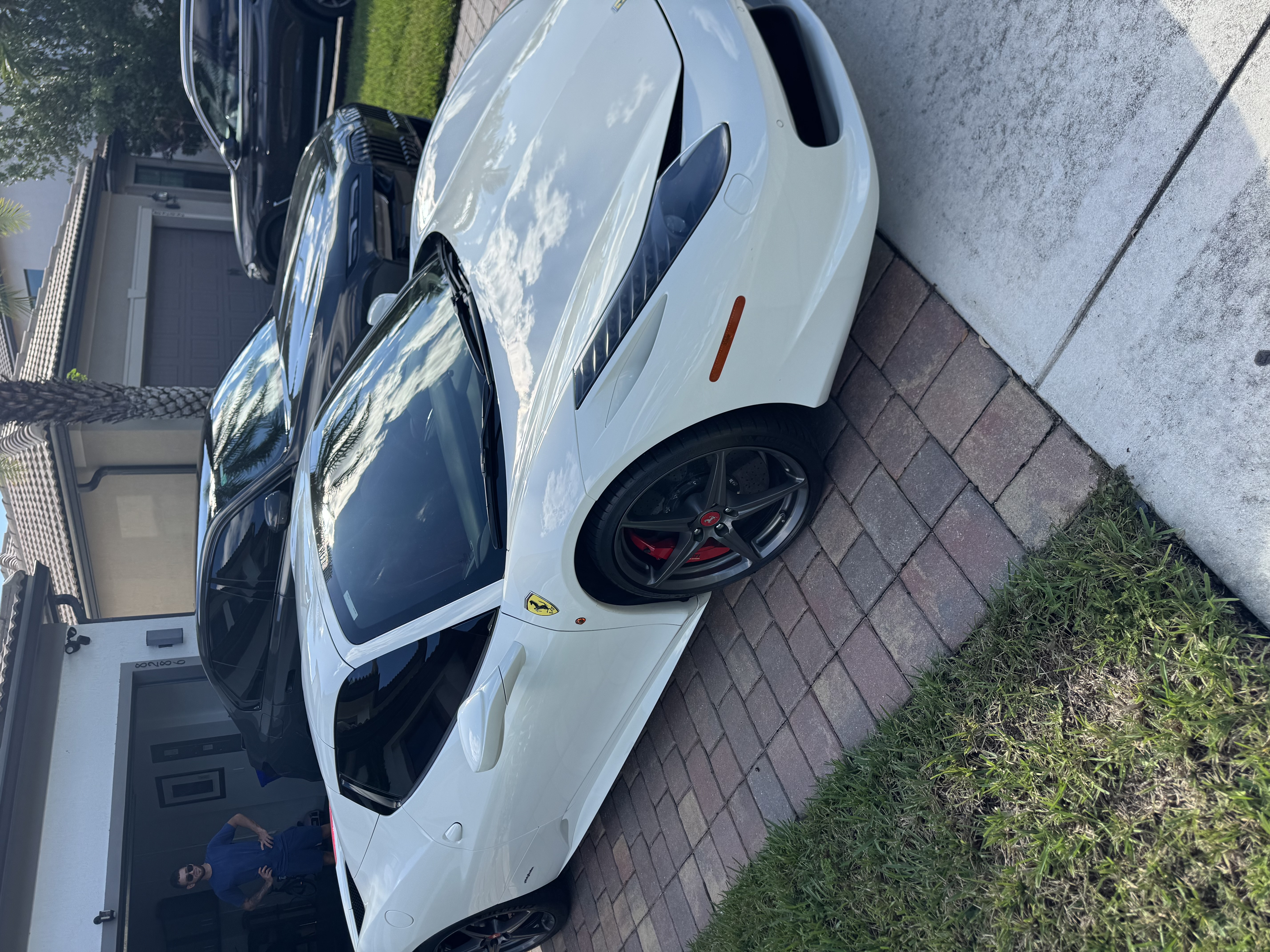 Used 2015 Ferrari 458 Spider RWD image 11