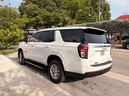 Used 2024 Chevrolet Tahoe LS RWD image 11