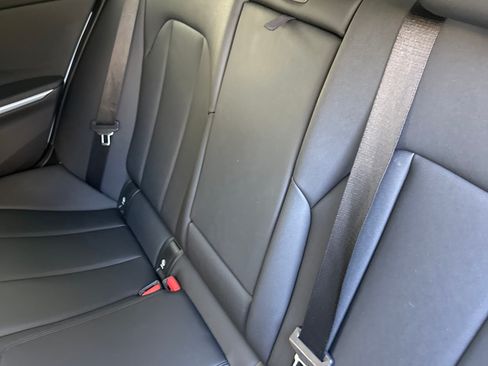 Used 2019 BMW 330i Sedan w/ Premium Package image 15