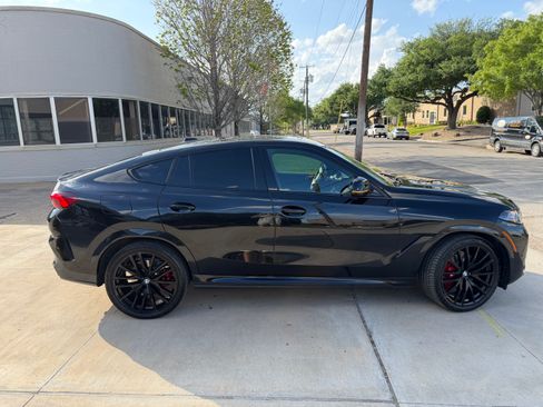 Used 2024 BMW X6 xDrive40i w/ Premium Package image 5