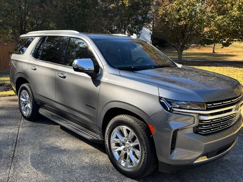 Used 2021 Chevrolet Tahoe Premier w/ Premium Package image 6