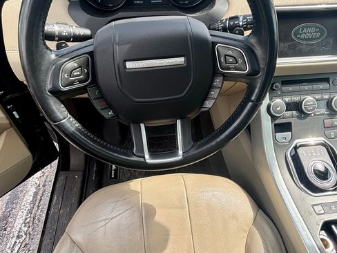 Used 2016 Land Rover Range Rover Evoque SE image 9