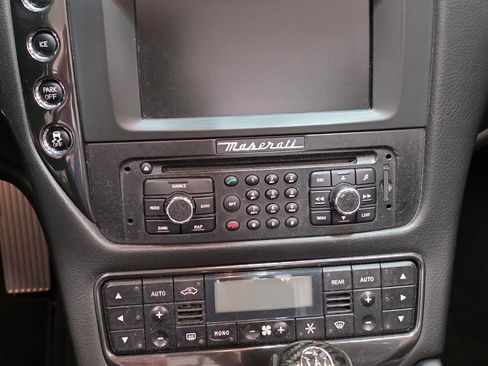 Used 2013 Maserati GranTurismo Sport image 14