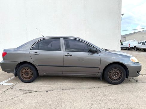 Used 2007 Toyota Corolla CE image 4