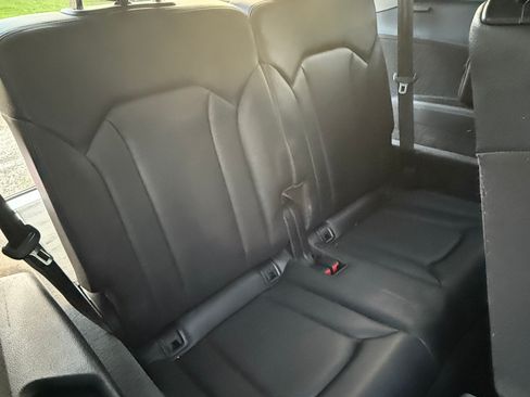 Used 2018 Audi Q7 3.0T Premium Plus image 14
