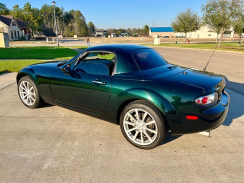 Used 2008 MAZDA MX-5 Miata Grand Touring w/ Premium Pkg RWD image 9