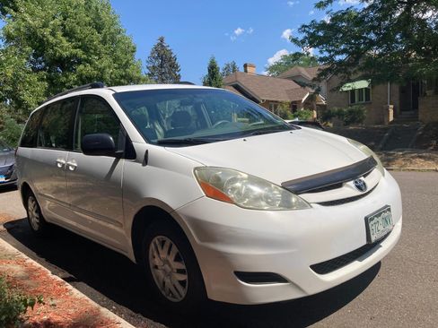 Used 2006 Toyota Sienna LE image 4