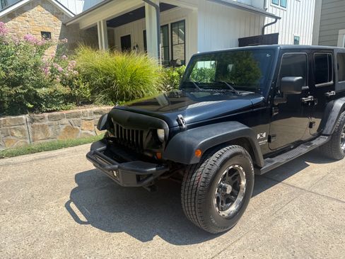 Used 2008 Jeep Wrangler Unlimited X RWD image 2