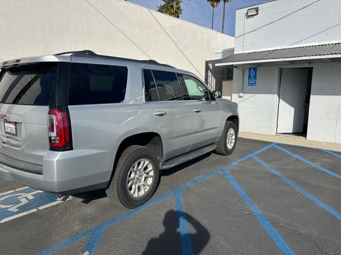 Used 2017 GMC Yukon SLE image 11