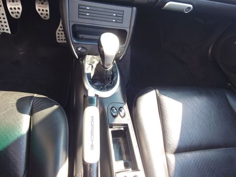 Used 2004 Porsche 911 Carrera 4S image 12