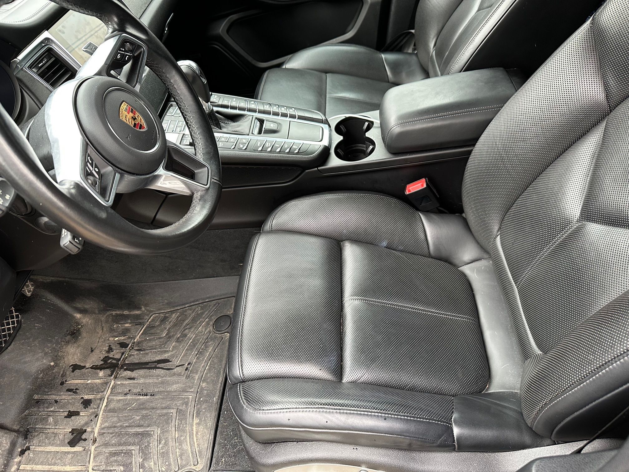 Used 2018 Porsche Macan GTS AWD/4WD image 10