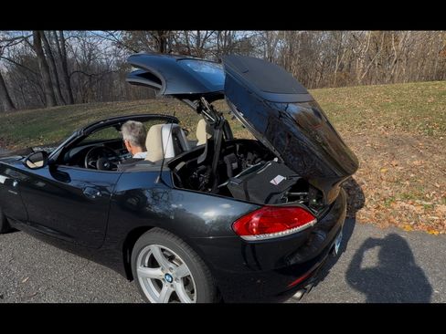 Used 2012 BMW Z4 sDrive28i image 12