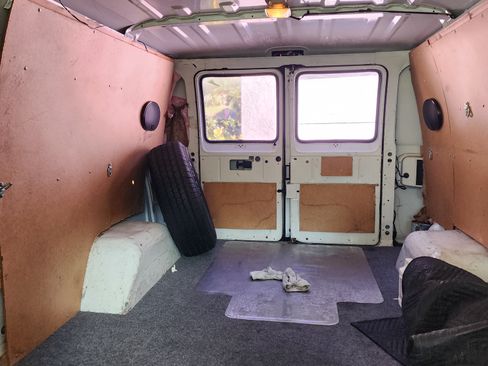 Used 1997 Dodge B2500 image 5