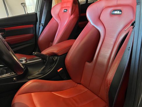 Used 2018 BMW M3 Sedan image 18