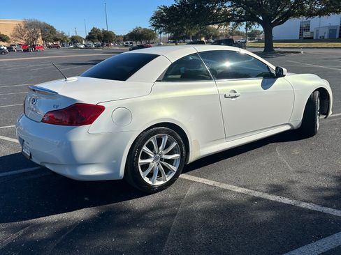 Used 2011 INFINITI G37 Sport w/ Premium Pkg image 9