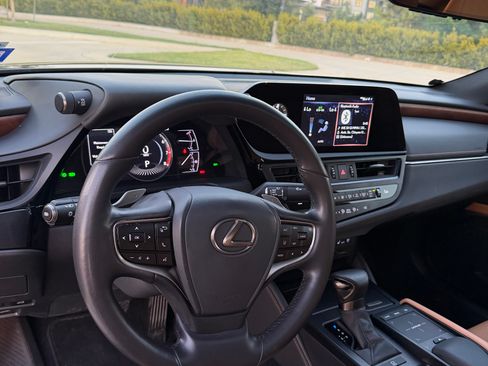 Used 2022 Lexus ES 350 w/ Premium Package FWD image 24